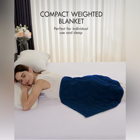 Cozy Leaf-Shaped Weighted Travel Blanket - Deep Teal, Approx. 7 Lbs. NEW - Picture 6 of 9